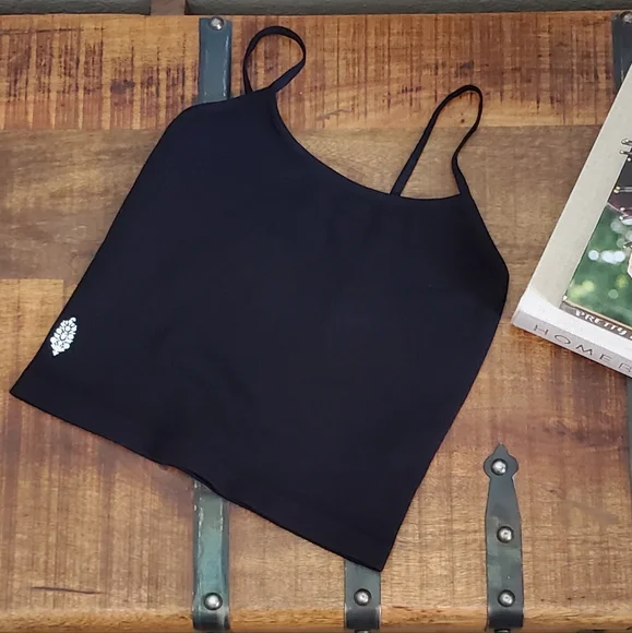 🖤 Free People Strappy Back Tighten Up Tank 🖤 - Picture 3 of 10